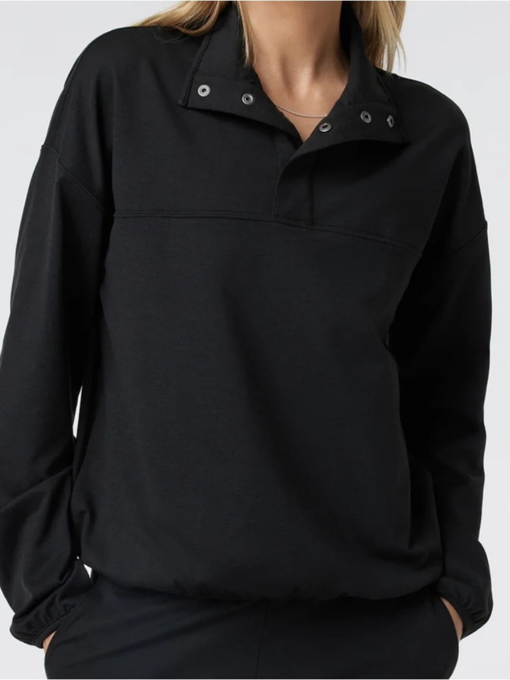 Vuori Black Snap-Button Pullover Sweatshirt